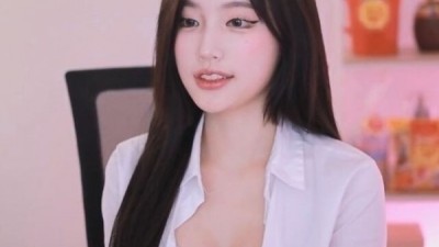 셔프 풀어헤치고 섹시여캠